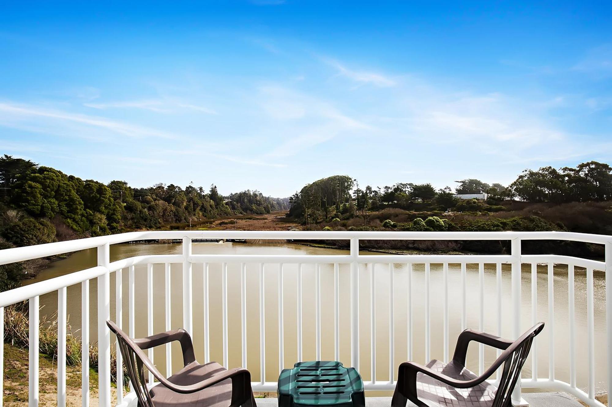 Beach House Inn Fort Bragg Exterior photo